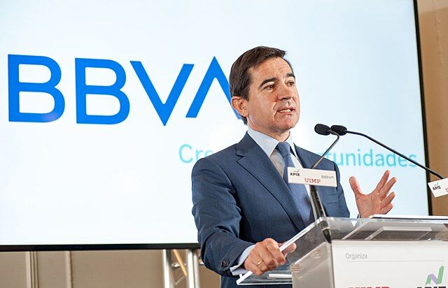BBVA constata el interés de inversores del Sabadell en la OPA y deja abierta la puerta al diálogo